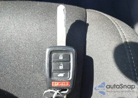 2017 Honda Civic Sport z USA, uszkodzony, nr VIN SHHFK7H40HU401497